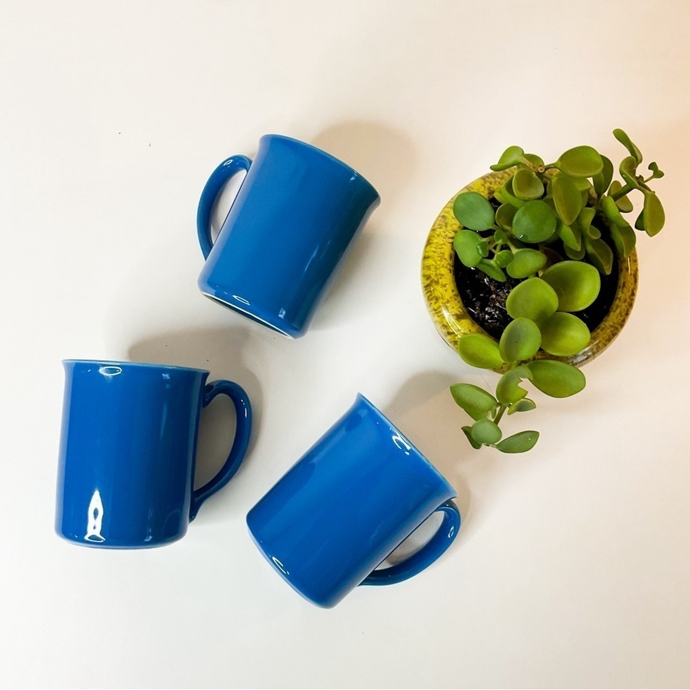 Vintage 70s CORNINGWARE Cornflower Blue Set Of Three Drinking Mugs - Picture 3 of 9